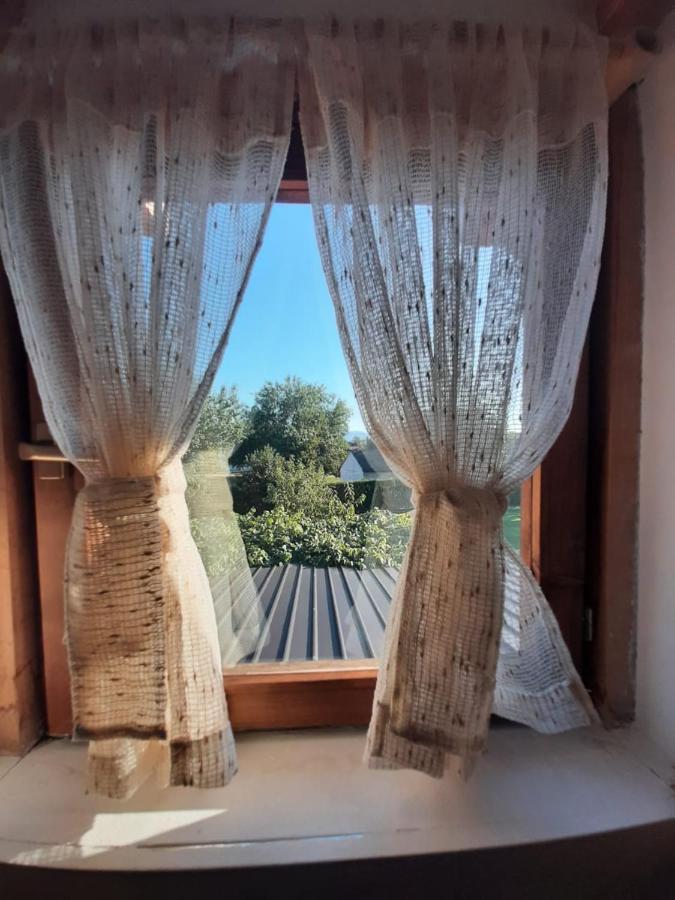 Balabani Local Stay Golubovci Екстер'єр фото