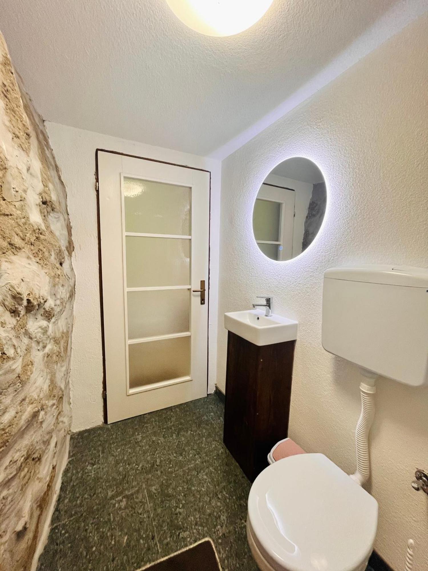 Balabani Local Stay Golubovci Екстер'єр фото